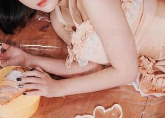 IsthatKang Inkyung？DJAWA泳池边的写真分享，绝对比海水还鲜亮！